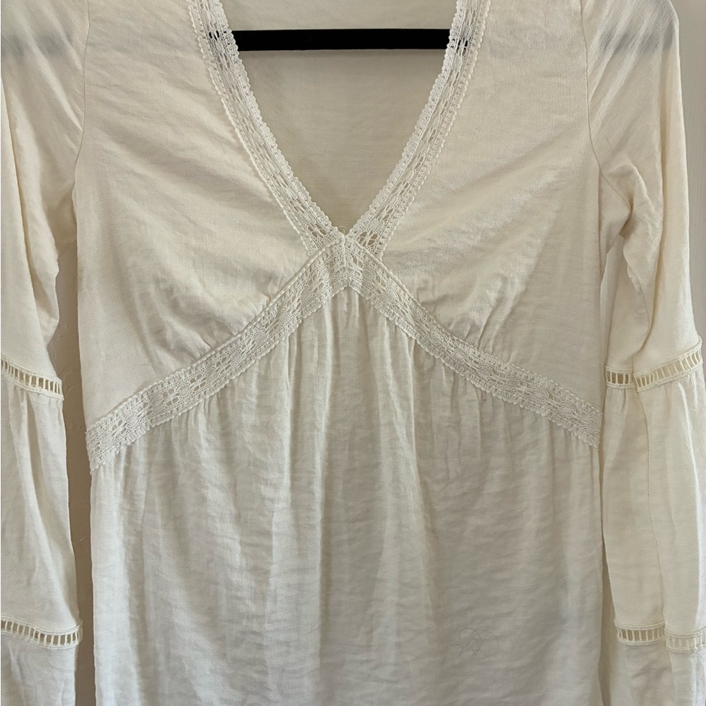 Cream Long Sleeve V-Neck Top
